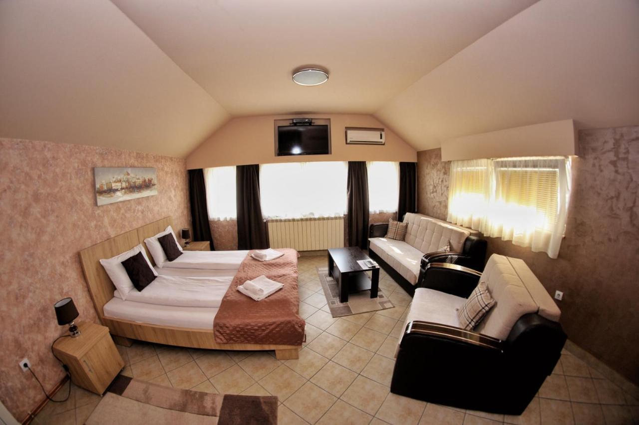Apartmani Zecevic Nikšić Exteriér fotografie