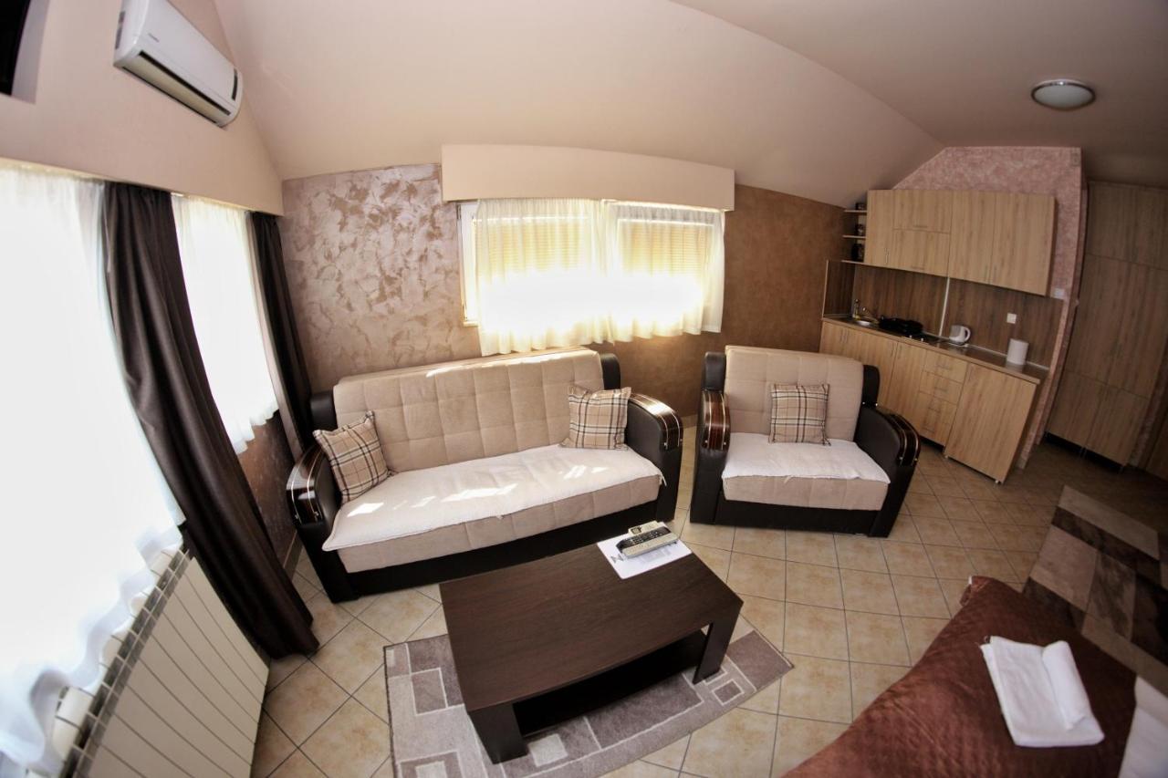 Apartmani Zecevic Nikšić Exteriér fotografie