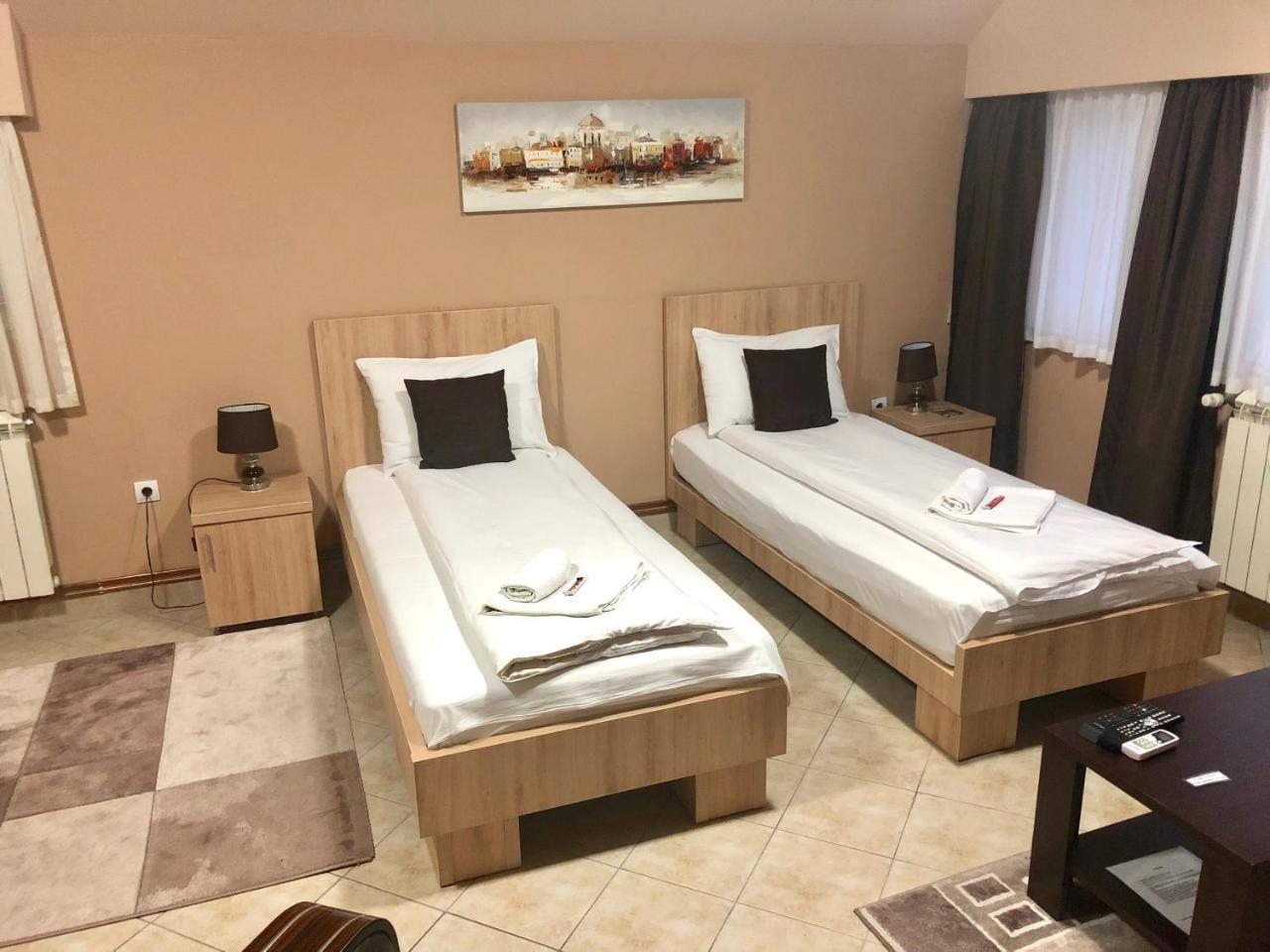 Apartmani Zecevic Nikšić Exteriér fotografie